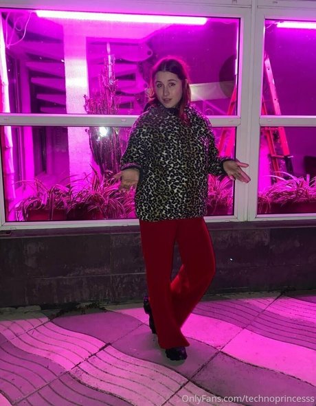 technoprincesss jolie actrice des photos