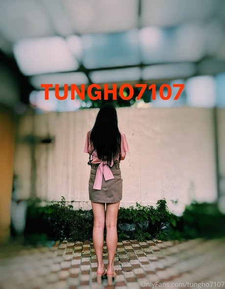 Tungho7107 modèle magnifique photos