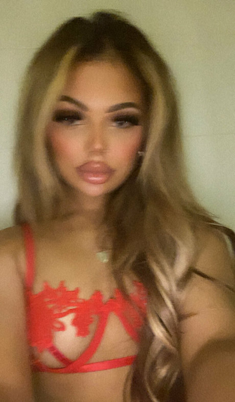 emilyexotics actrice parfaite galeries