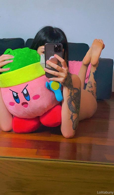 lolabuny18 modèle nu photo