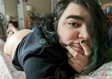 oliviadarkk modèle artistique img