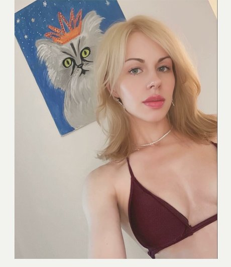 Orianthi modèle de haute qualité des photos