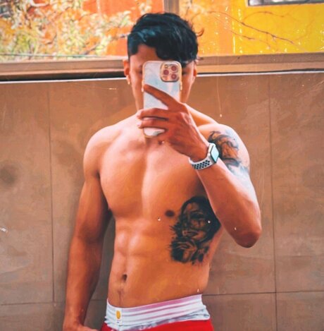 Wopatim modèle xxx photos