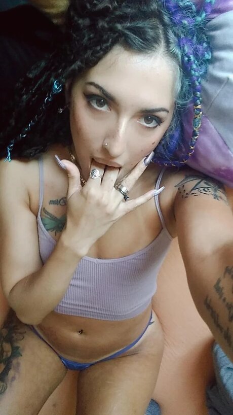 Rina Ivy actrice pornographique des photos