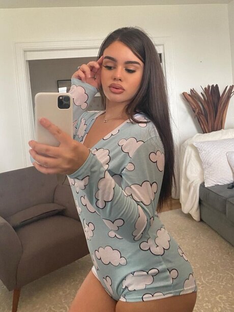 Kaysha M modèle de haute qualité galerie