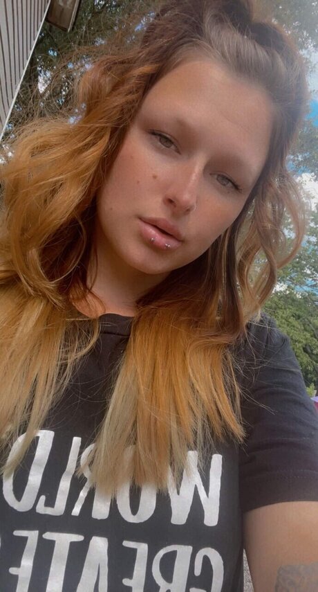 Baby girl 23 xxx star du porno photos