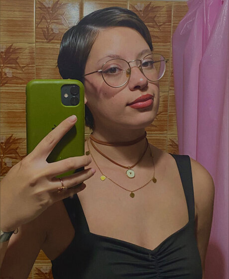 Belu modèle de sexe des photos