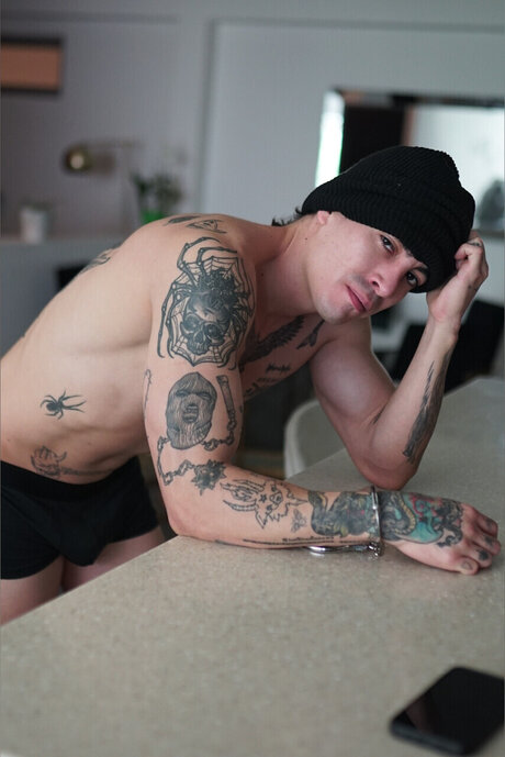 Eduardo Suave jolie star du porno galerie