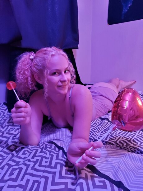 April Mae étoile sexy photos