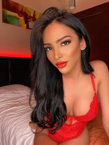 CaraSins joli modèle collection