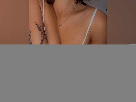 Leo Leo_ sexe star photo