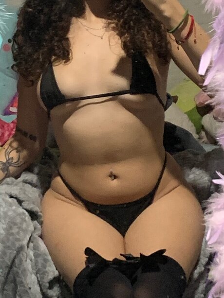 Mama Murda modèle parfait des photos