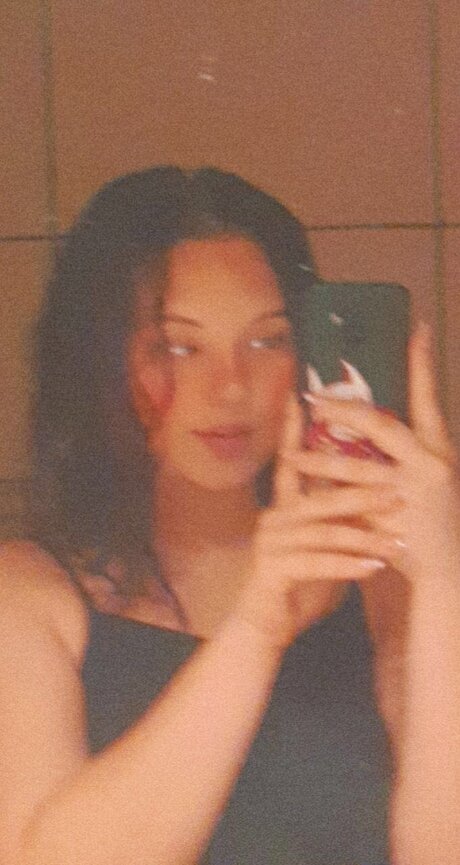 Ashiri joli modèle img