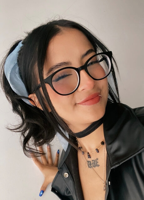 Karo Jones star du porno chaude image