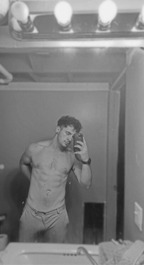 GIJO star du porno hd img