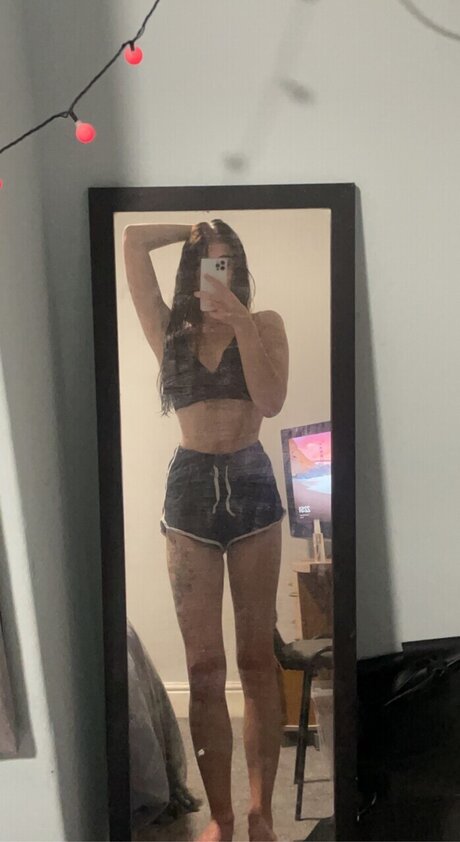 Ariana x actrice érotique images