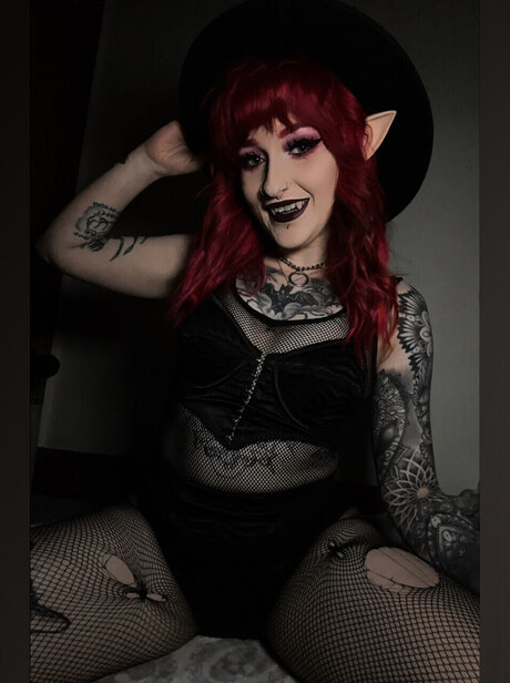 brutal planet_ modèle exclusif photos