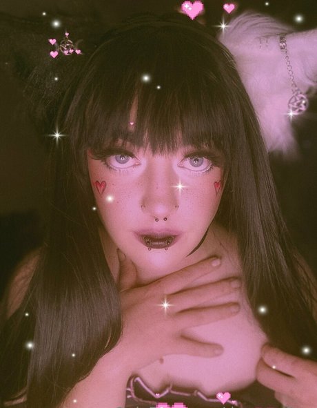 demonsfree modèle porno des photos