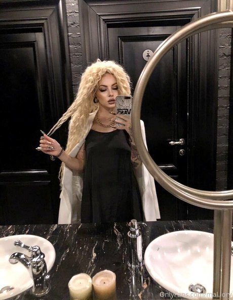 kendraa lane actrice érotique collection