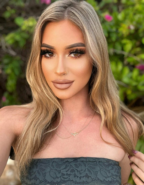 hannahhikess modèle magnifique photo