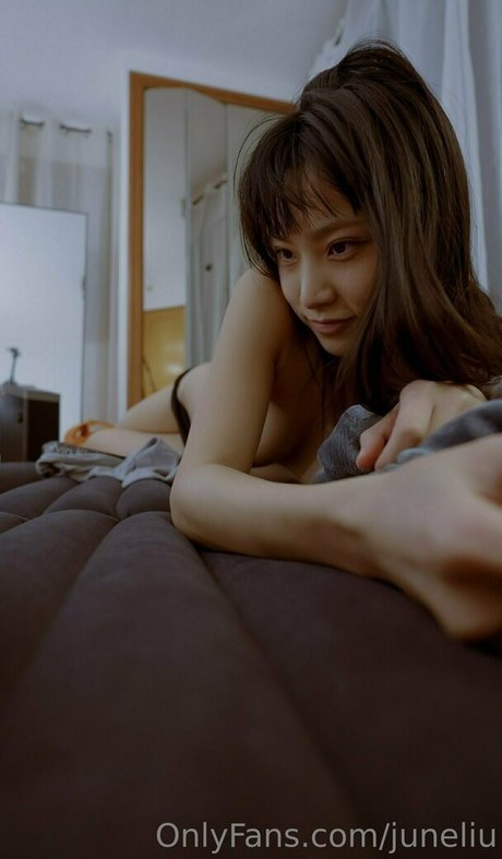 juneliu modèle magnifique img