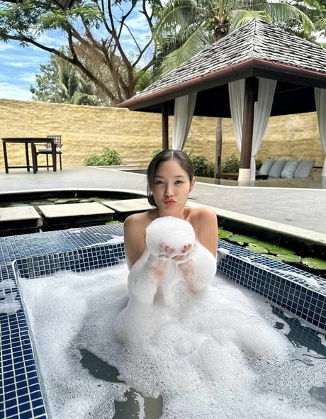 Ddyatin haut de star du porno img