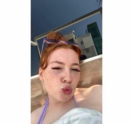 Molly Capper star du porno chaude galeries