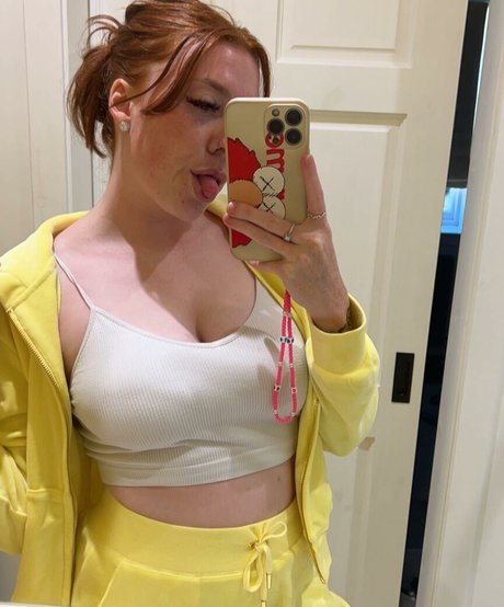 Molly Capper actrice parfaite galeries