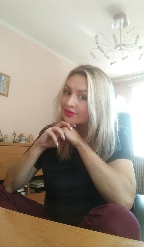 anna bellla jolie étoile galeries