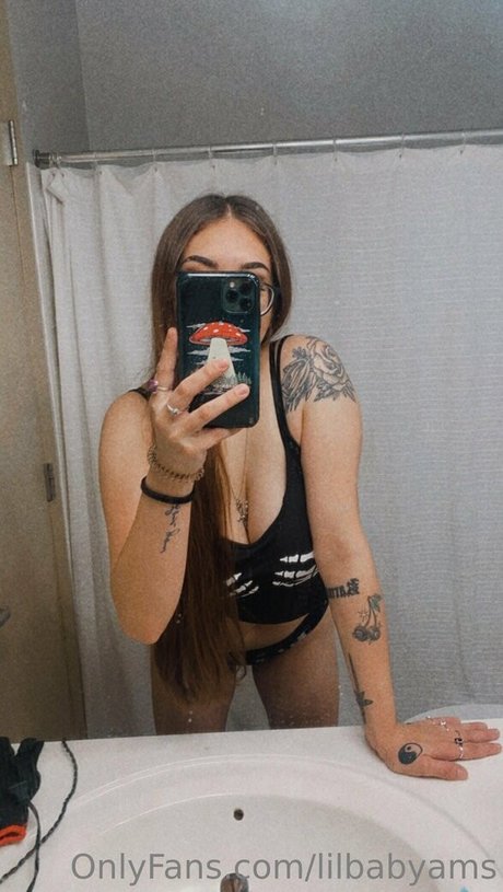 lilbabyams modèle photos