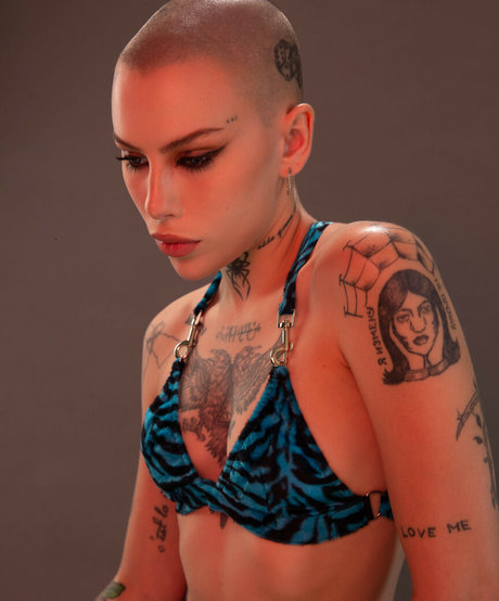 Siiickbrain actrice porno photos