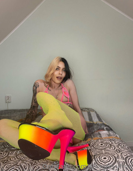 xlilagreyyfree beau modèle galeries