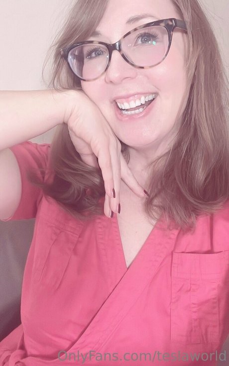 teslaworld modèle gratuit images