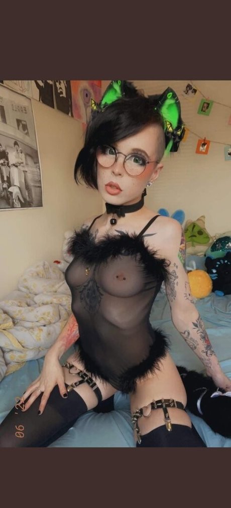 Gothbabypremium actrice chaude archive