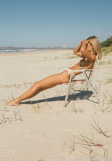 Rebellious hooligans modèle gratuit photos