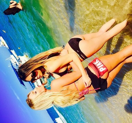 Amber BeIarski star du porno chaud photos