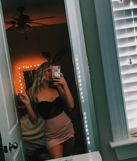 Sarah Kate Stricker actrice porno photos