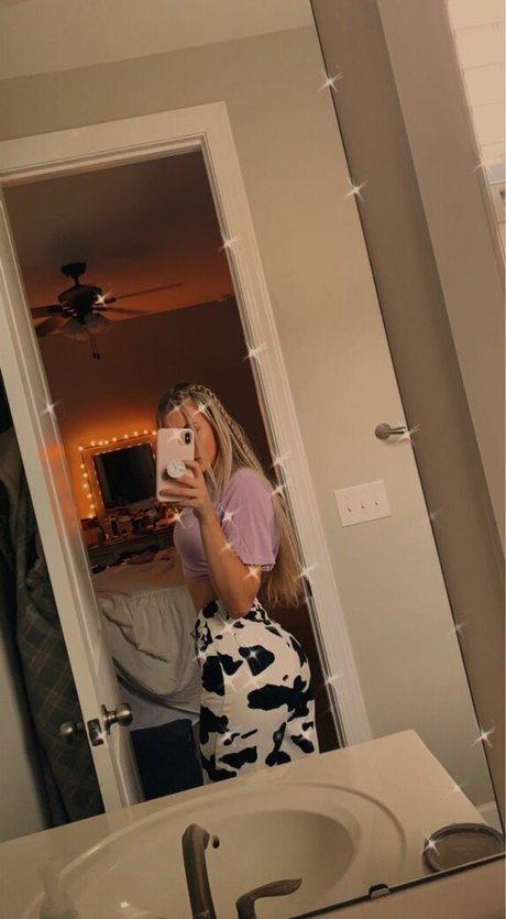 Sarah Kate Stricker modèle nu galeries