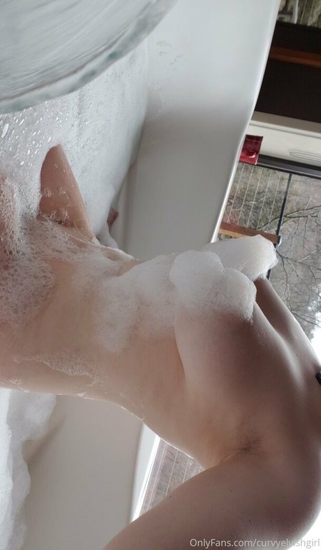 curvyelvishgirl étoile hd galerie