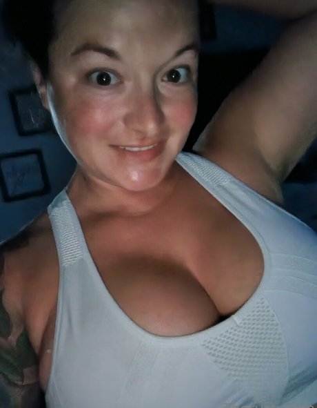 fans de milf gothique uniquement plutôt parfait img