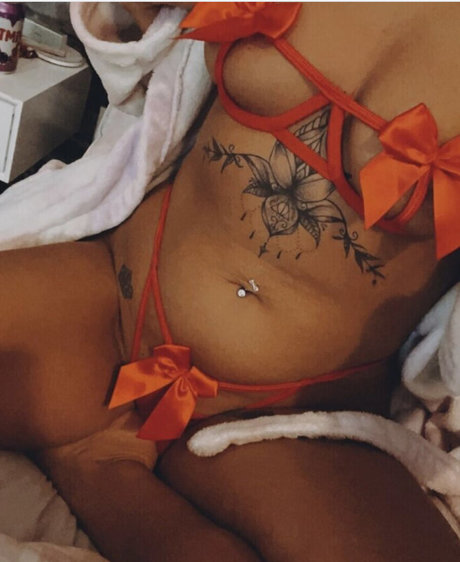 kerrieessex actrice adulte des photos