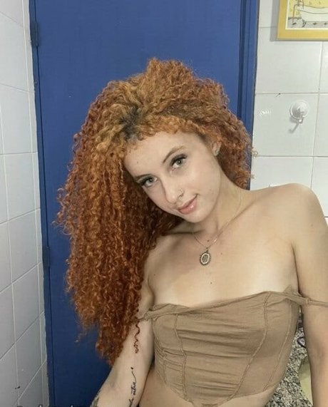 Maria Rafaella sexe star des photos