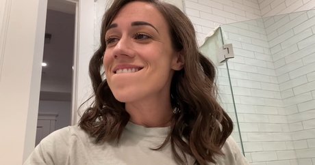 Colleen Ballinger haut de star du porno img