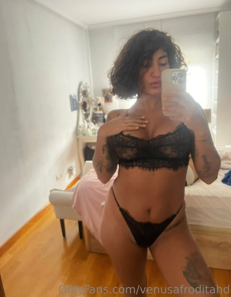 venusafroditahd jolie étoile des photos