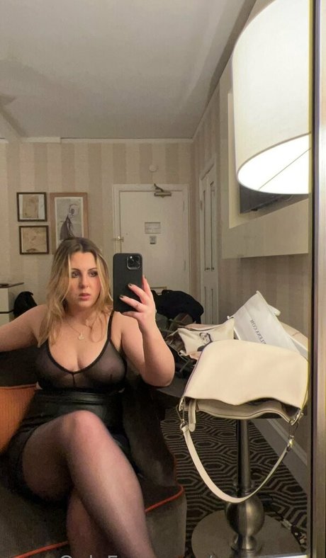 joi uniquementfans adulte exclusif images