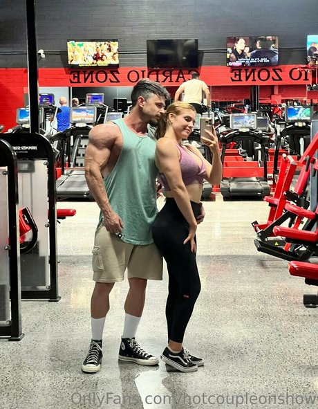 hotcoupleonshow actrice libre archive