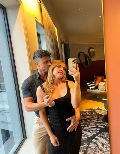 hotcoupleonshow modèles nus image