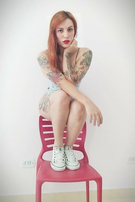 alyriafree actrice érotique archive