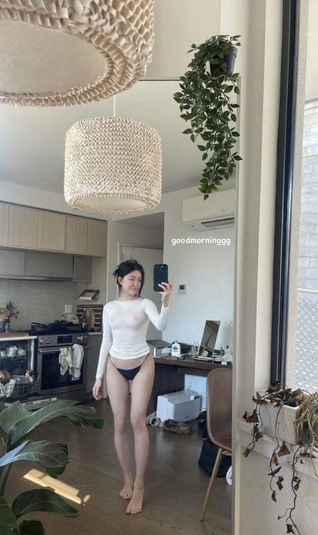 coldgravybaby modèle nu photo