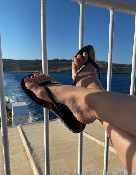 italianfeetluv star du porno de haute qualité images